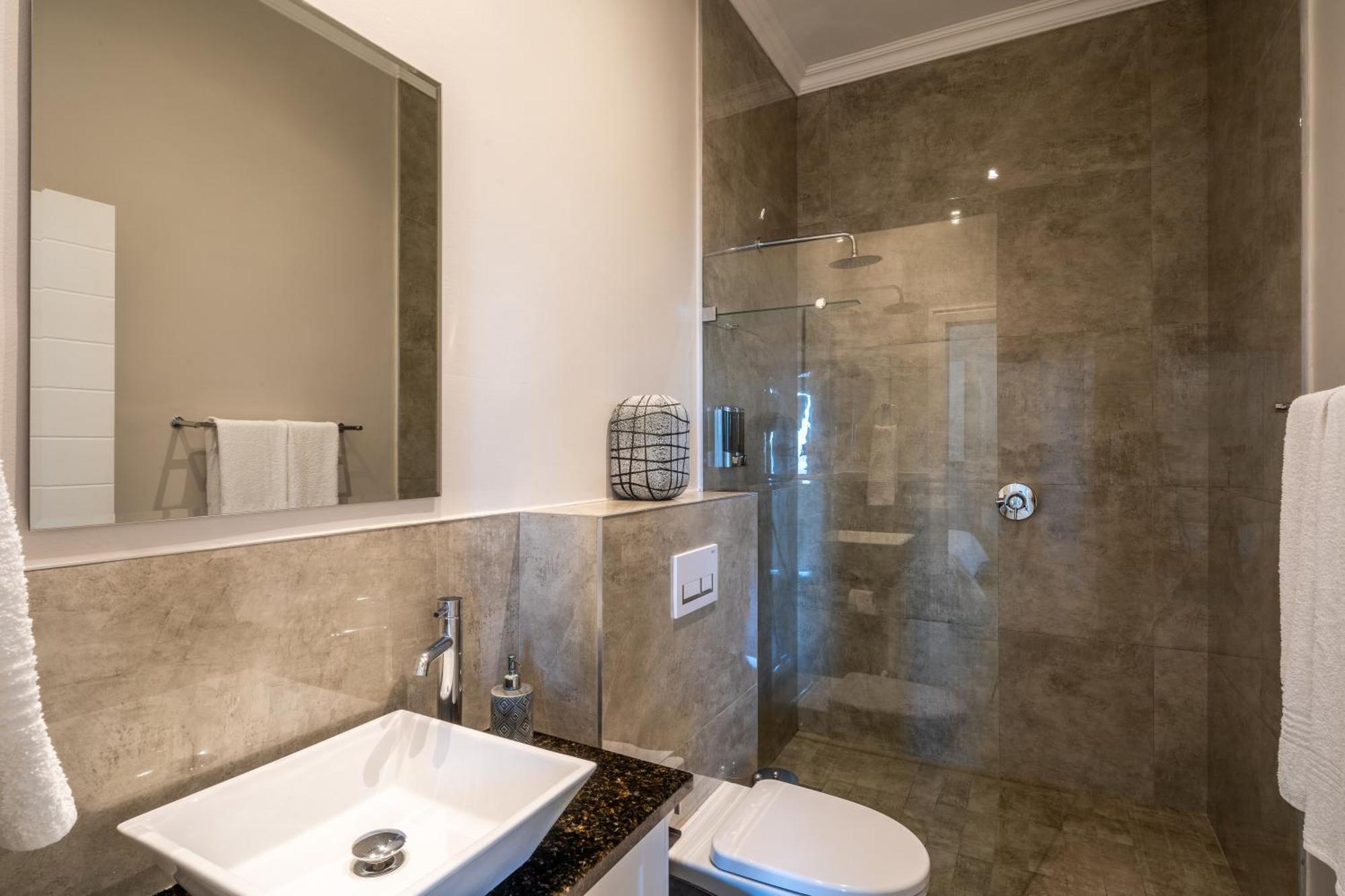 Seashore 2 Bedroom Luxury Unit - Breakwaters Haven Knysna Exteriör bild