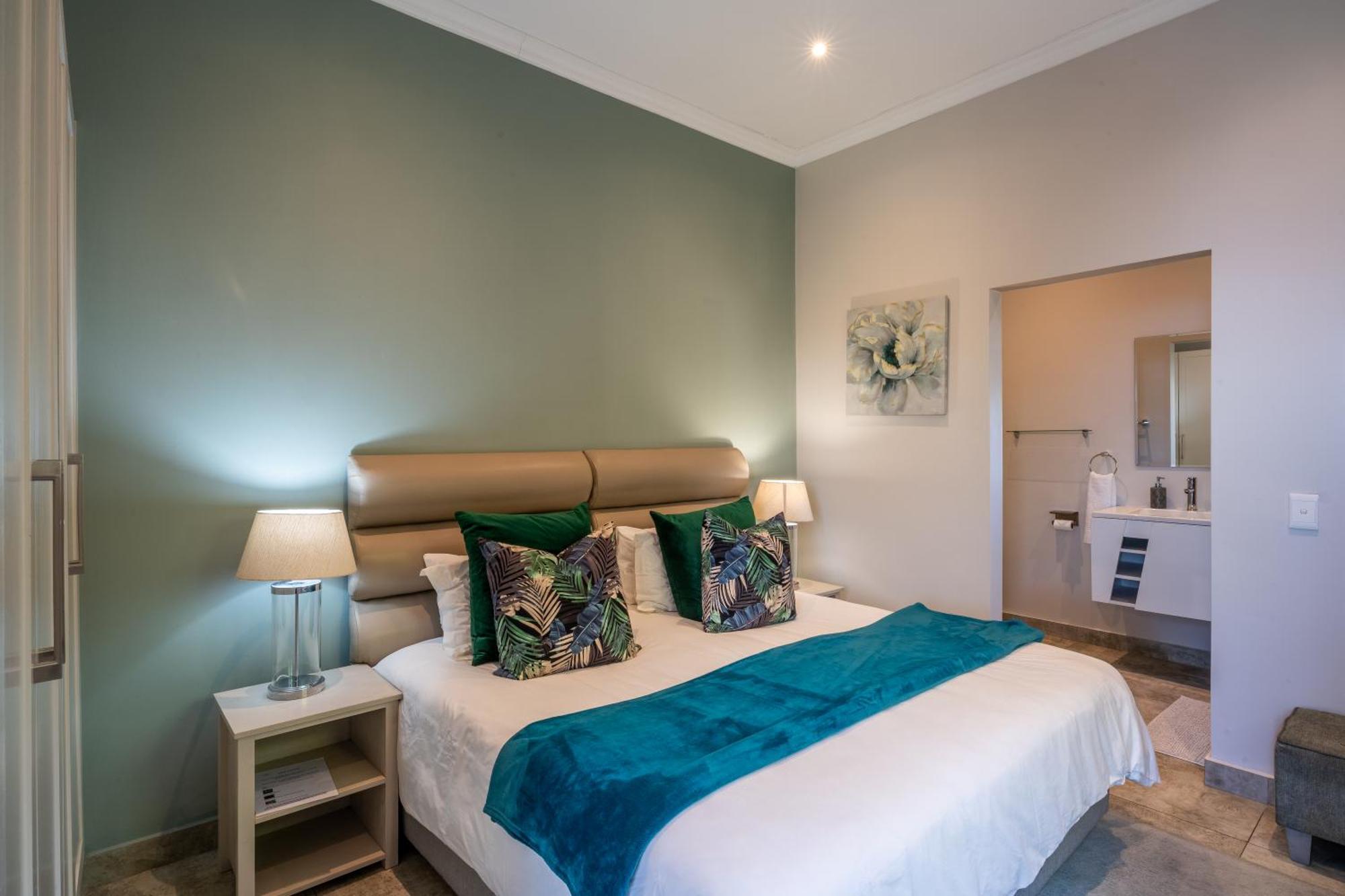 Seashore 2 Bedroom Luxury Unit - Breakwaters Haven Knysna Exteriör bild